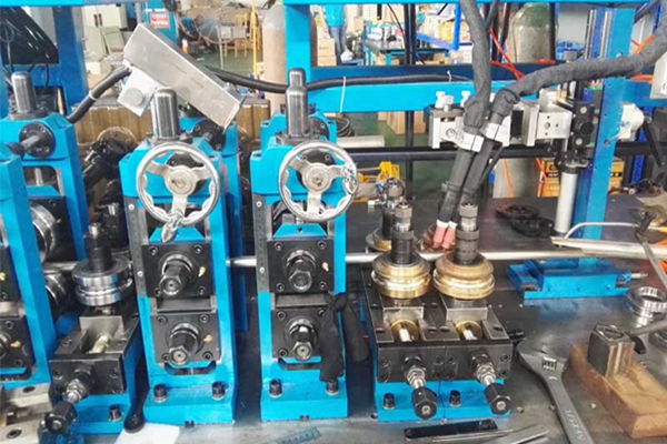 Differences Between Seamless Titanium Alloy Pipes And Welded Titanium Alloy Pipes